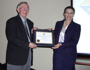 Rod O'Connor receives certificate