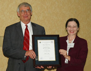 Peter Stang accepts 2010 Cotton Medal